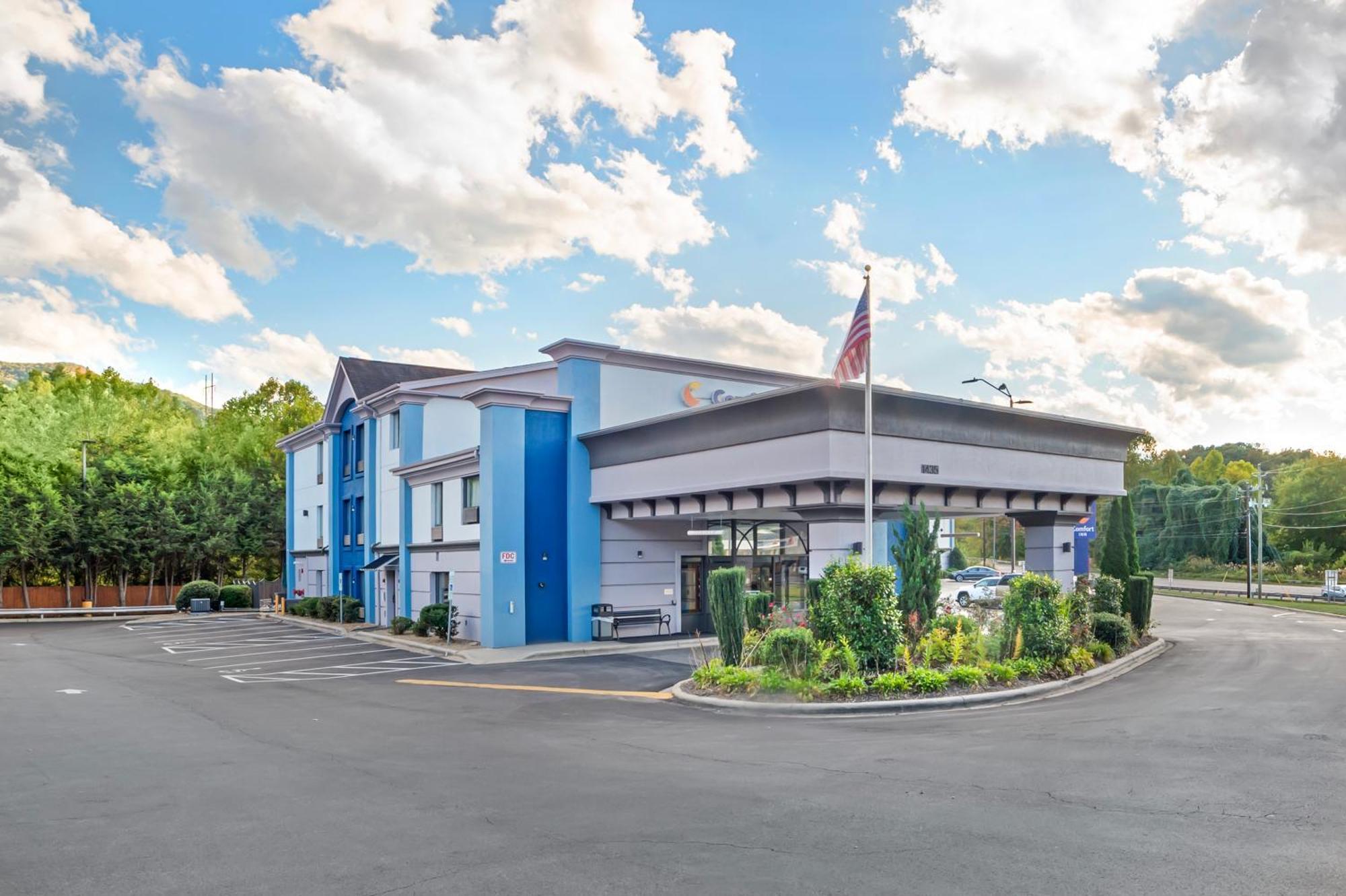 Comfort Inn Asheville East-Blue Ridge Pkwy Access Exterior foto